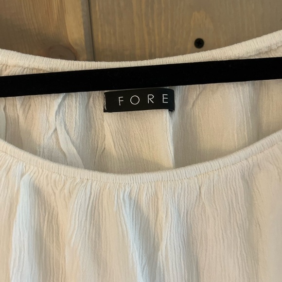 LIKE NEW FORE Ruffle Crop Blouse - Picture 3 of 8